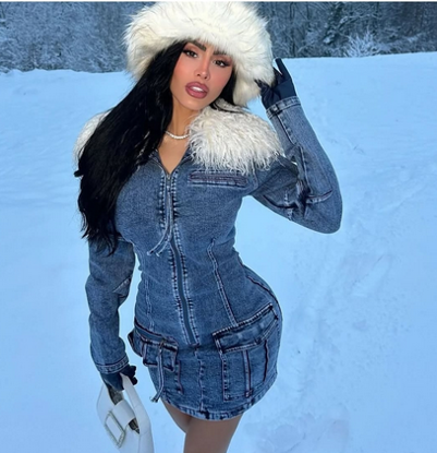 Picture of Beautiful piece, amazing stretch jeans with cute boots